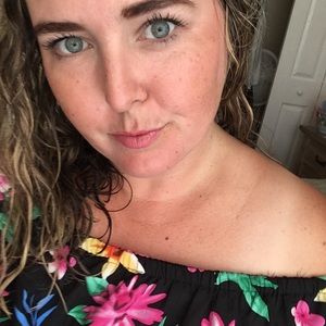 Meet your Posher, Christa